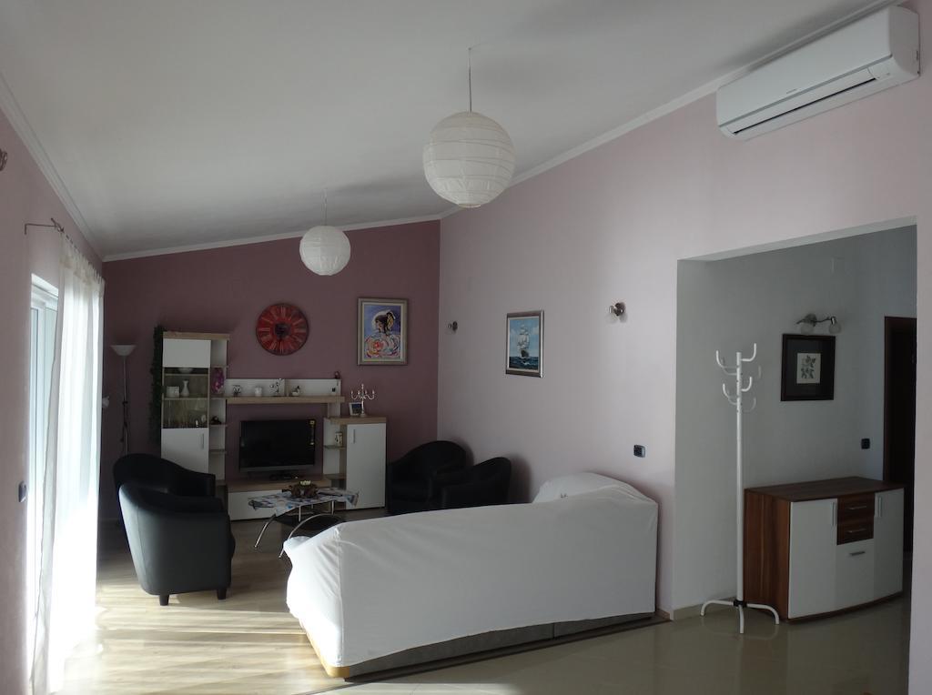 Apartments Selina Vinišće Rom bilde