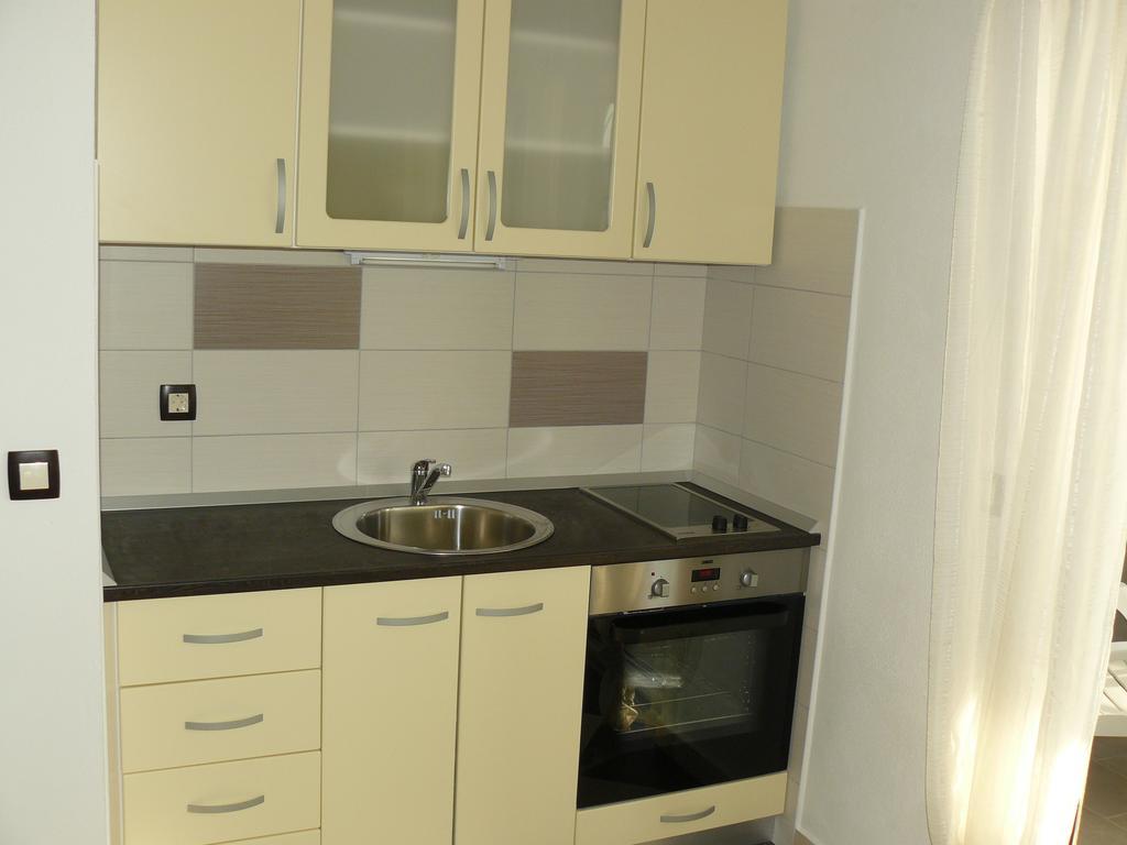 Apartments Selina Vinišće Rom bilde