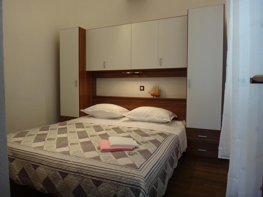Apartments Selina Vinišće Rom bilde